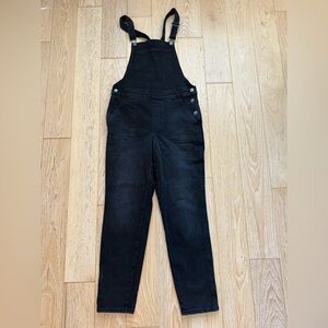 Old Navy women’s overalls black size 2 Carpenter utility‎ pocket granola skater